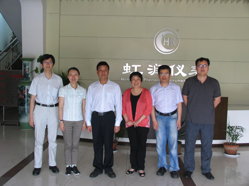 上海理工大學領(lǐng)導(dǎo)、教授一行考察虹潤公司